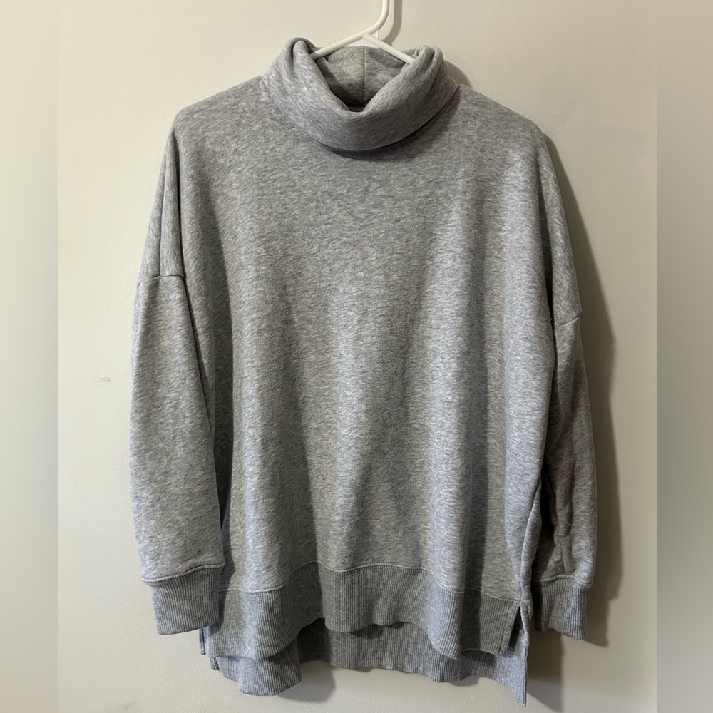 Aerie ‎ Grey Oversized Turtleneck Sweater